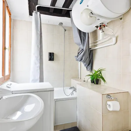 Elegant Quartier Ile Saint Louis Free Netflix Lägenhet